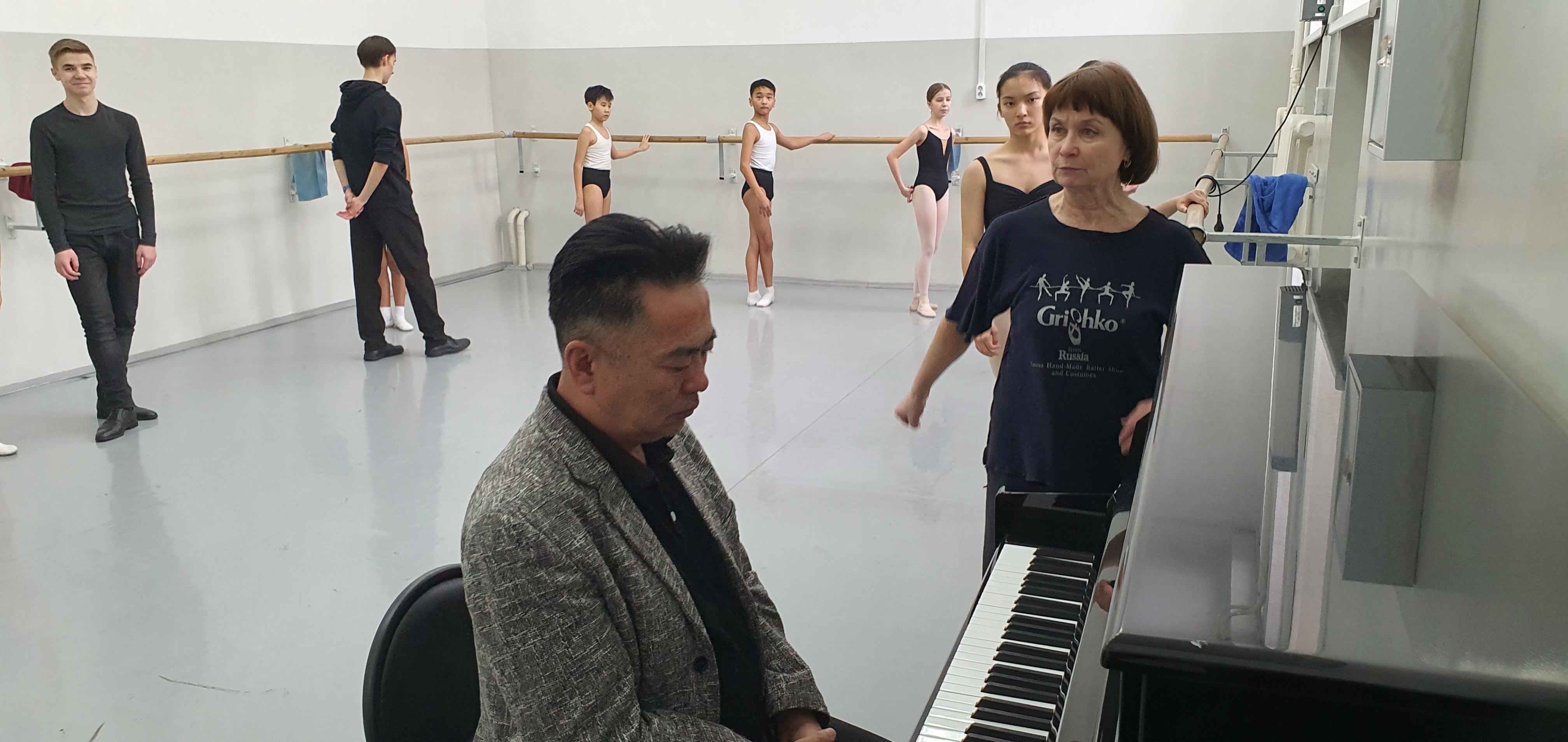 С 26 по 29 февраля Бурятский республиканский хореографический колледж проводит совместно с Монгольской Государственной Консерваторией международный мастер-класс для концертмейстеров